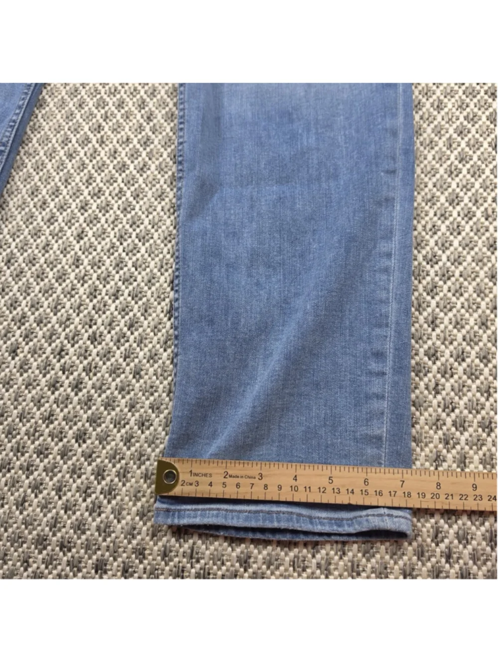 Hudson Blake Slim Straight Jeans Mens Size 38 Light Wash Premium Denim